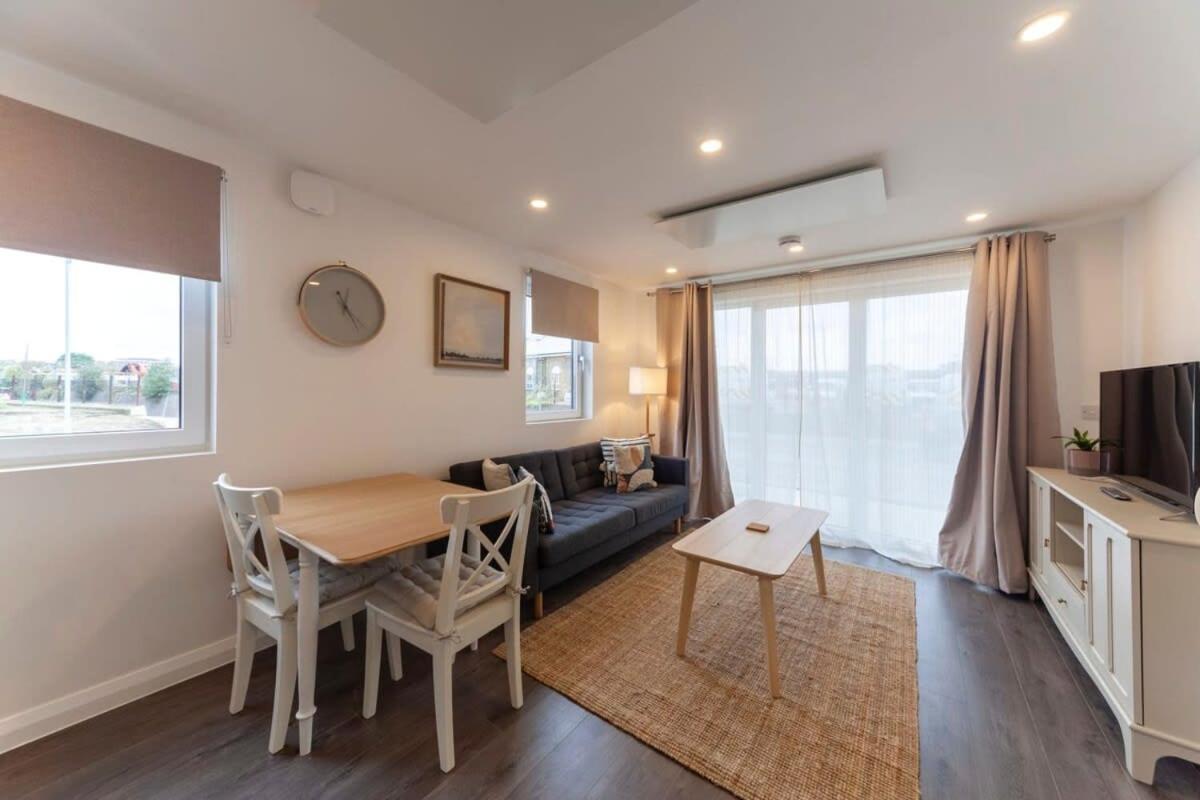 אשפורד Contemporary 1 Bedroom Apartment In Ashford מראה חיצוני תמונה